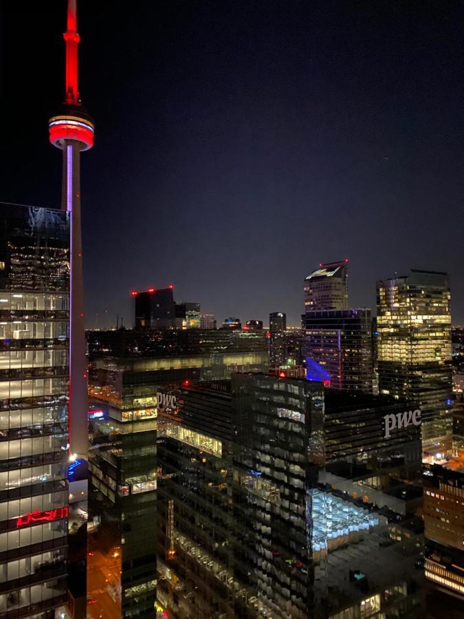 Toronto Cn Tower Maple Leaf Square Luxurious 2 Bedroom Condo Bagian luar foto